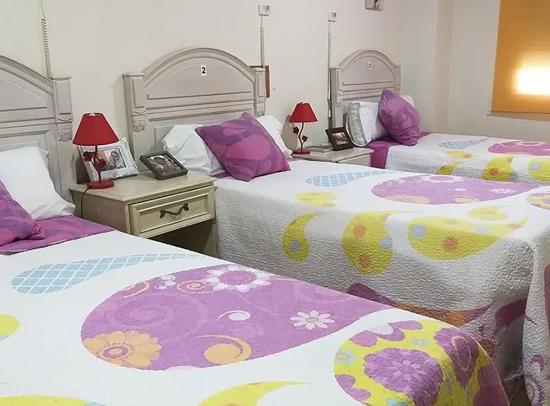 Hogar de Mayores Pino Grande Sevilla Habitacion