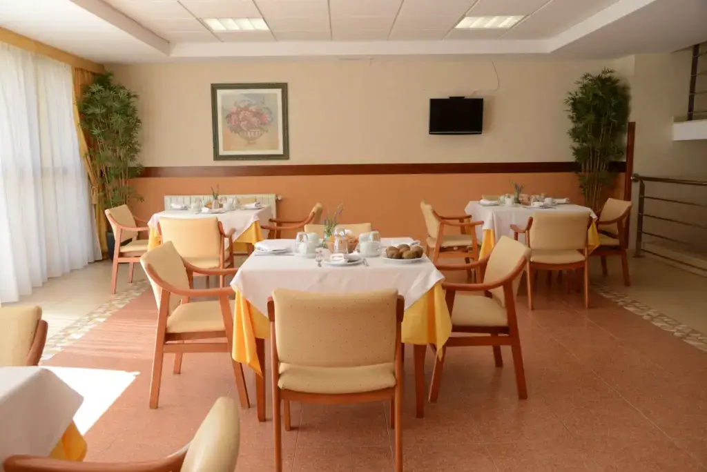 caser-residencial-a-zapateira-comedor