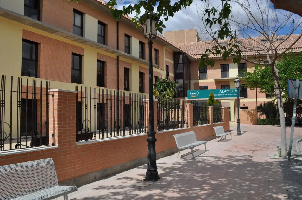 caser-residencial-alameda-fachada
