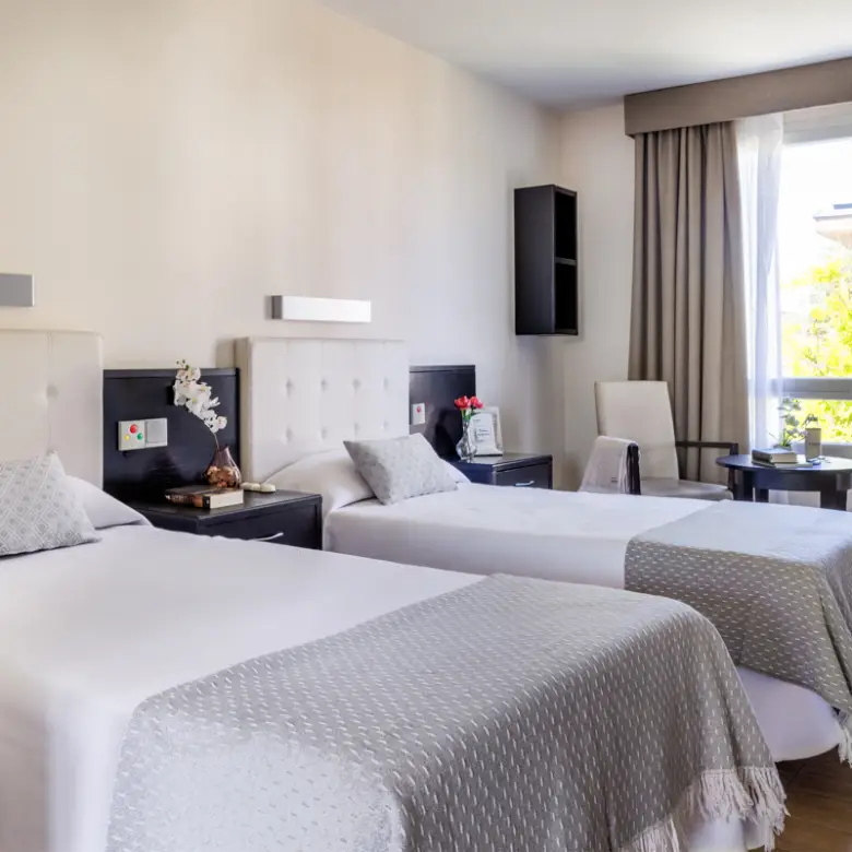 caser-residencial-arturo-soria-habitacion-doble-residencia-de-mayores