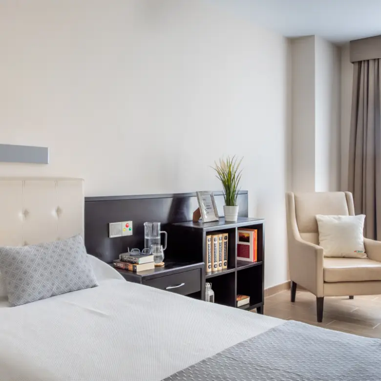 caser-residencial-arturo-soria-habitacion-individual-residencia-de-mayores