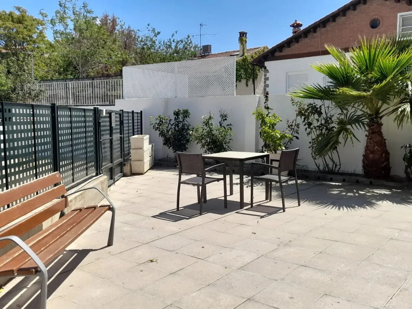 caser-residencial-zaragoza-exterior
