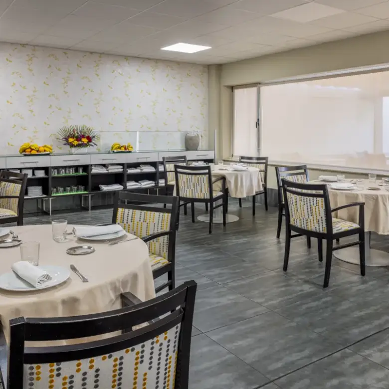 domusvi-arroyo-comedor-ii-residencia-de-mayores