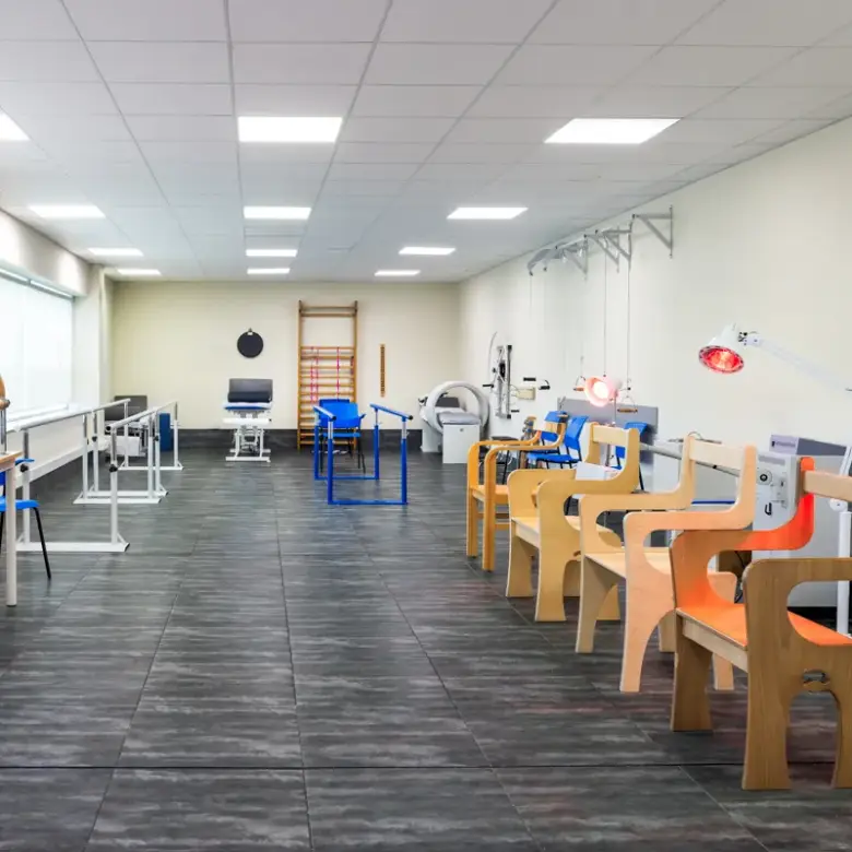 domusvi-arroyo-fisioterapia-residencia-de-mayores