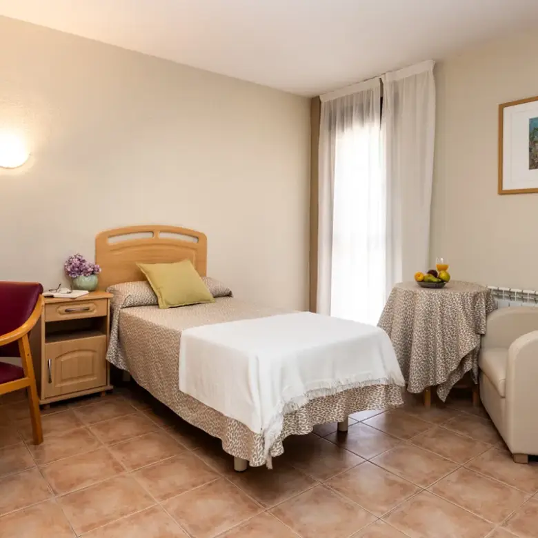 domusvi-princesa-de-eboli-habitacion-individual-residencia-de-mayores