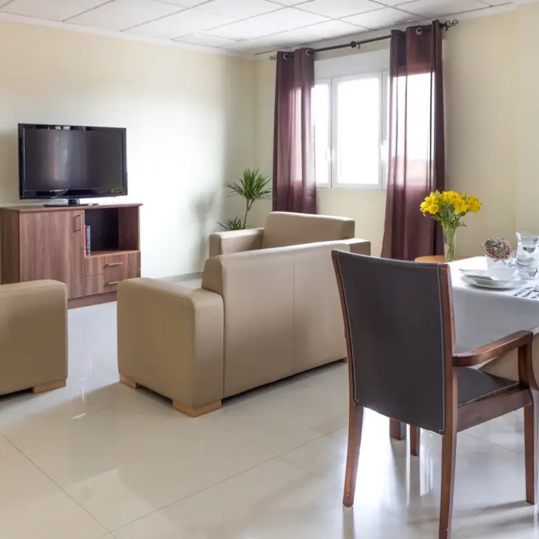 domusvi-santa-gema-salon-residencia-de-mayores