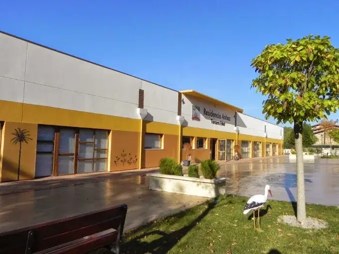 residencia-arinez-grupo-idea-mayores-fachada