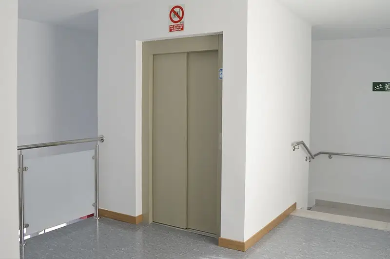 residencia-bizia-mayores-ascensor