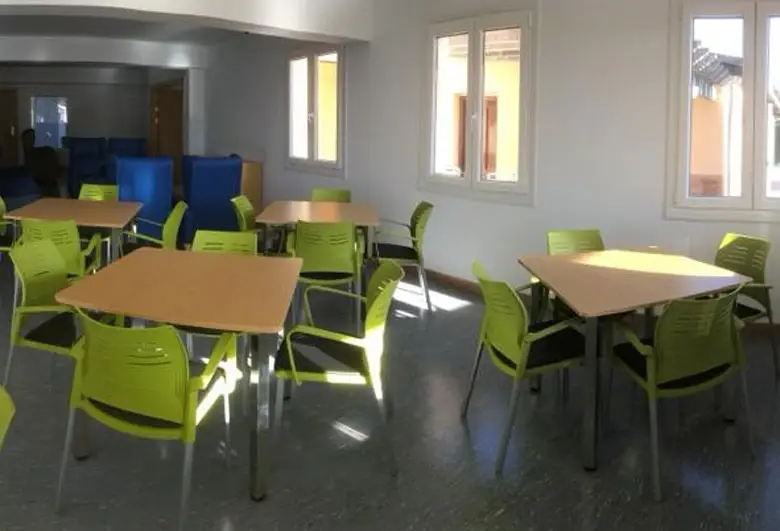 residencia-bizia-mayores-salon