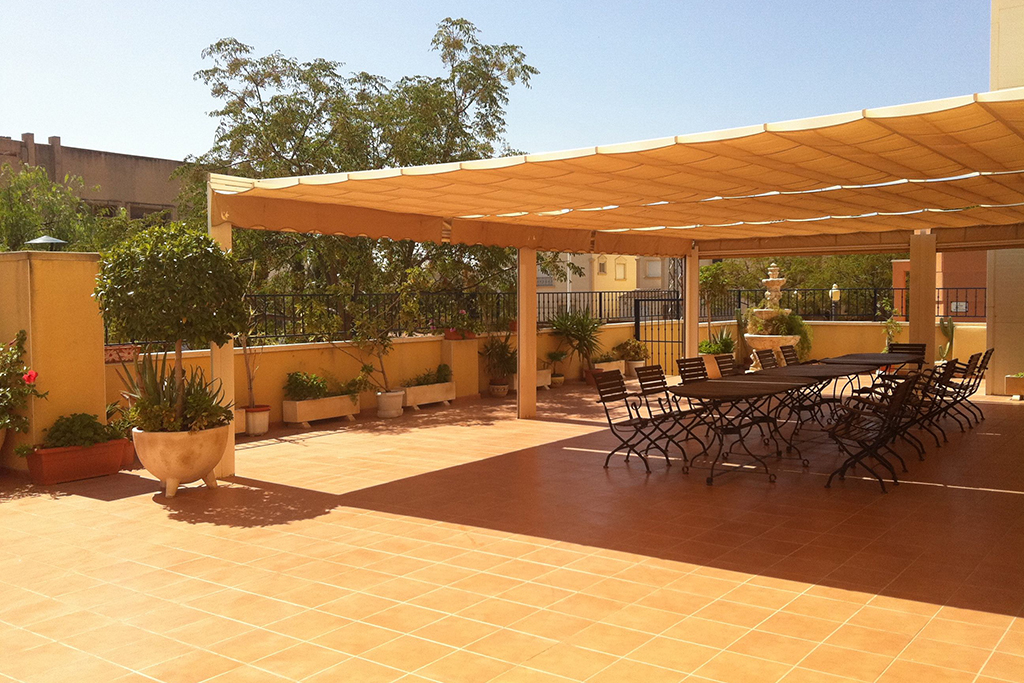 residencia-elche-seniors-terraza