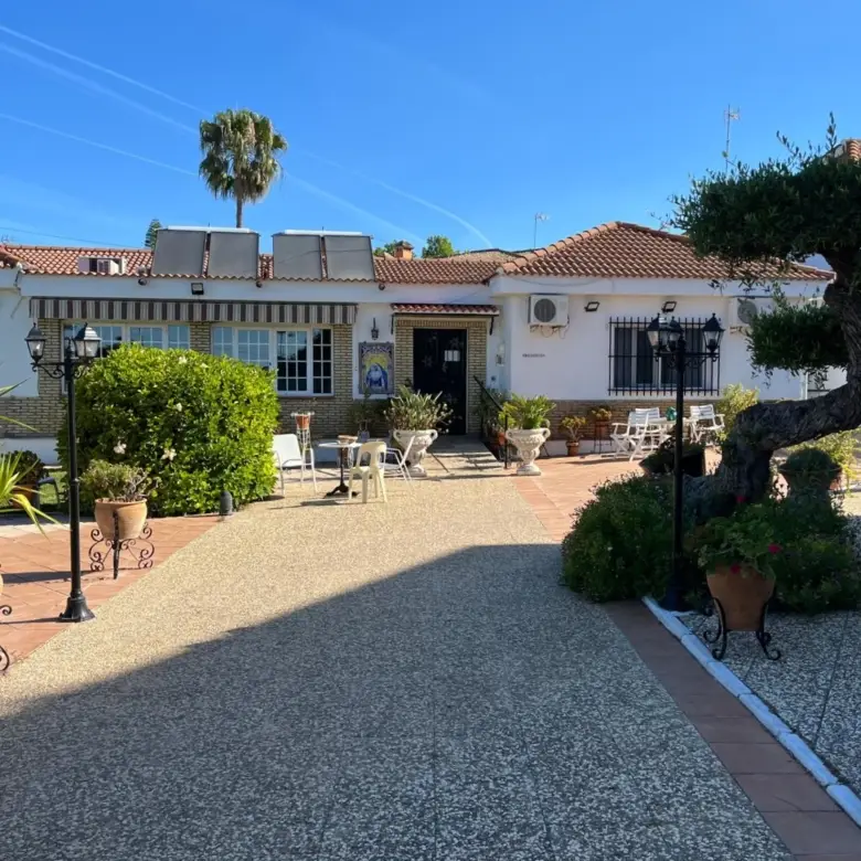 residencia-esperanza-macarena-fachada