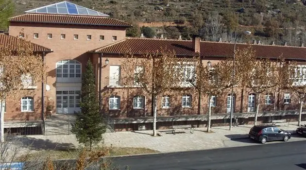 residencia-fuente-alegre-entrada-residencia-de-mayores