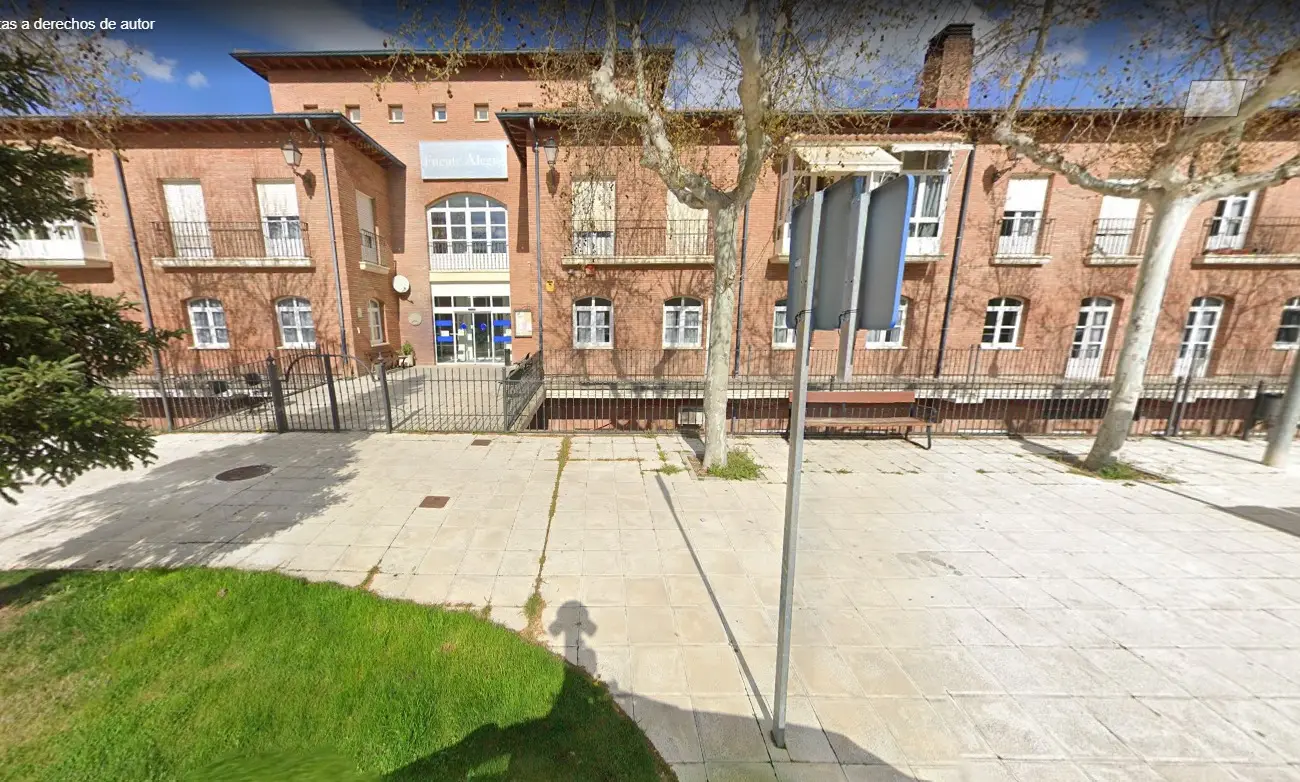 residencia-fuente-alegre-fachada-residencia-de-mayores