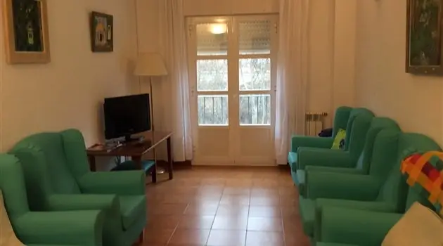 residencia-fuente-alegre-sala-de-estar-residencia-de-mayores