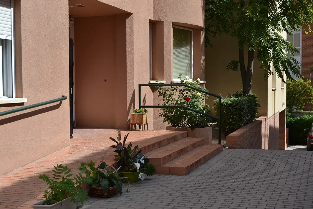 residencia-geriatrica-los-alamos-recepcion