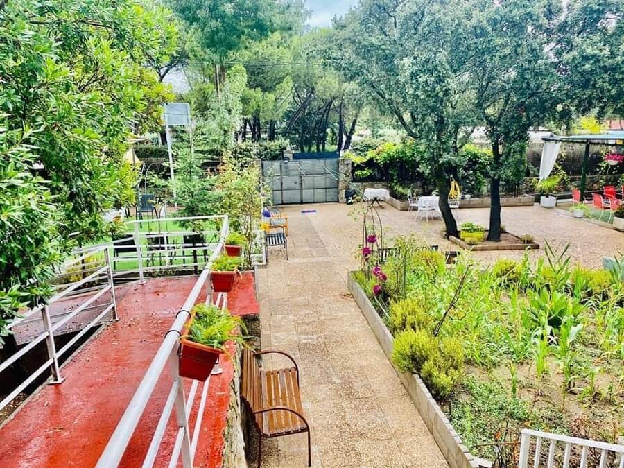 residencia-mi-casita-galapagar-jardin-residencia-de-mayores