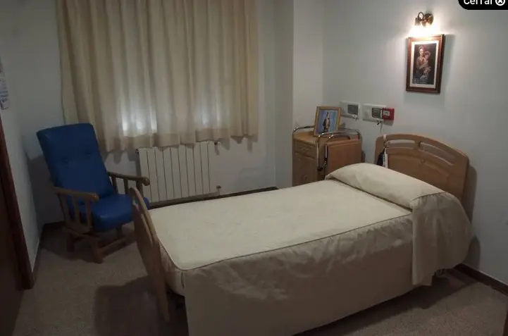 residencia-san-vicente-de-paul-habitacion-individual