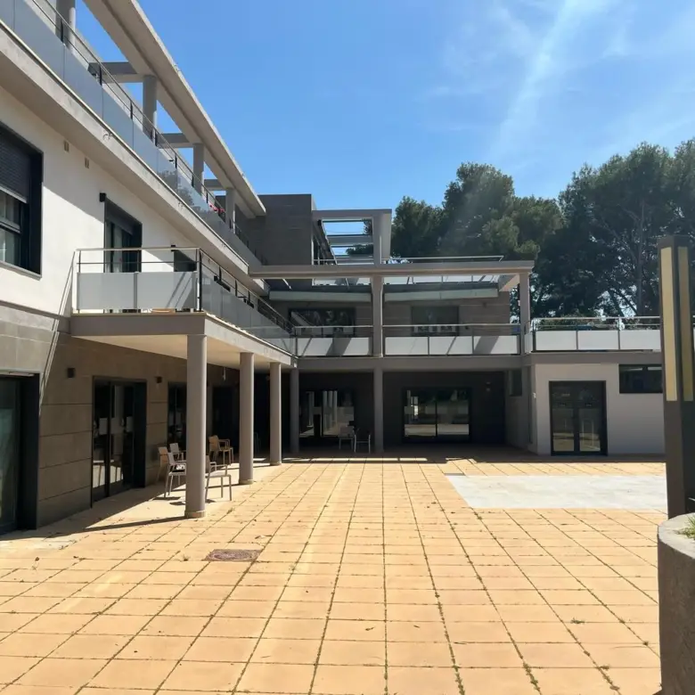 Residencia Acuna Patio 2