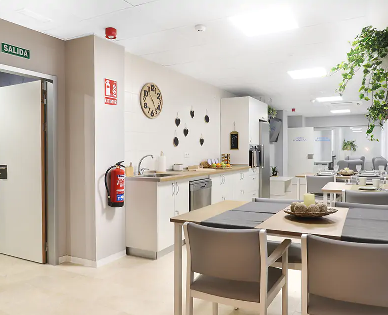 residencia-grupo-5-triana-comedor