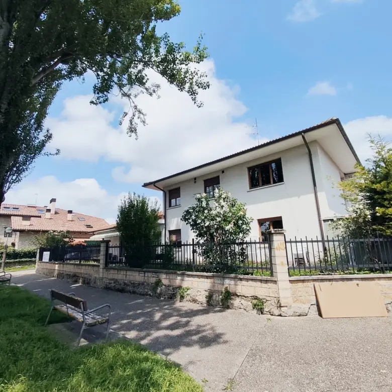 residencia-de-mayores-exte-ona-jardin