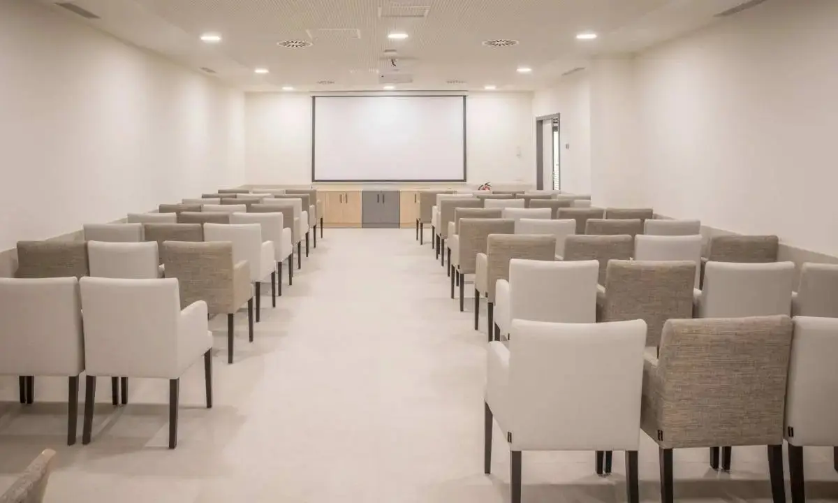 neurocare-home-tomares-salon