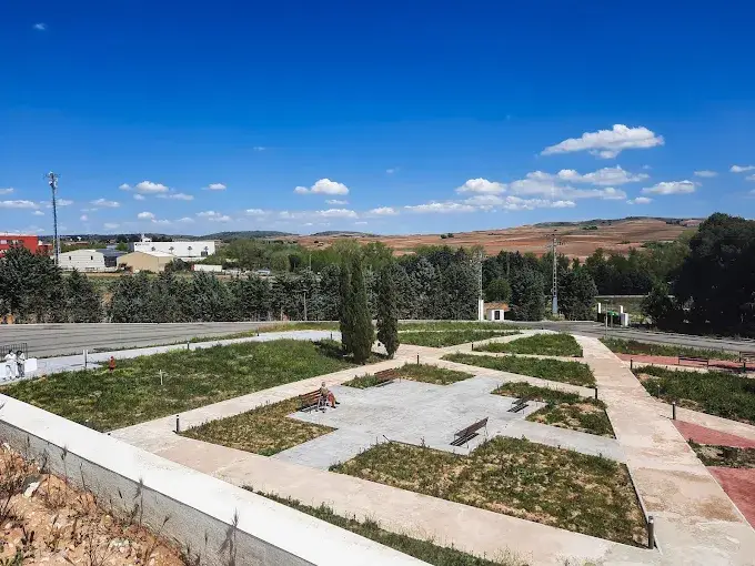 Residencia de Mayores San Sebastian Alalpardo jardin