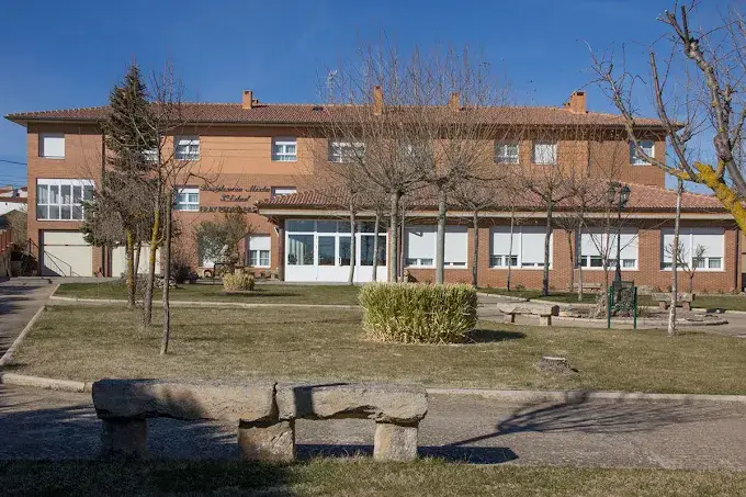 Mimara Quintana Redonda Residencia de Mayores Fachada