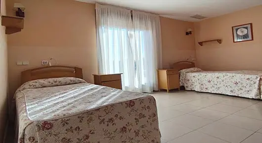 Mimara Talavera - Residencia de Mayores habitacion doble