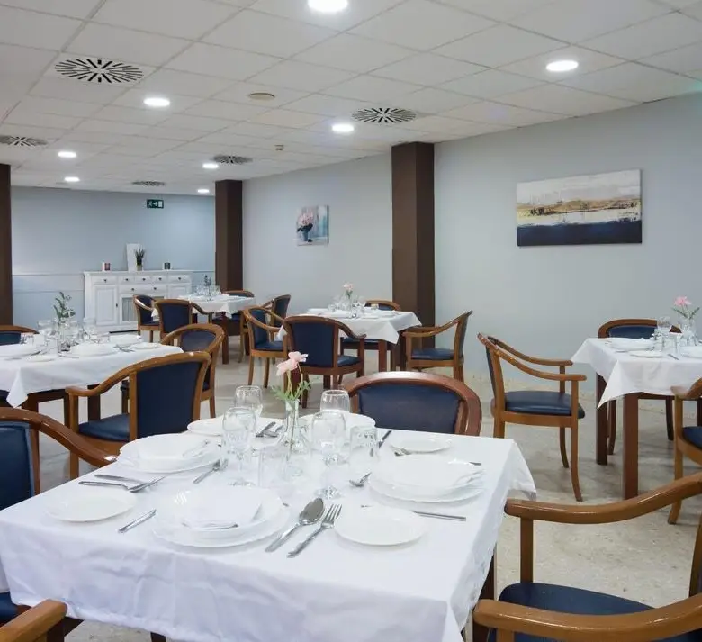 Mimara Tomares – Residencia de Mayores Comedor