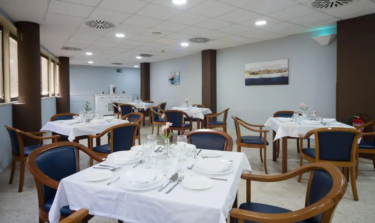 Mimara Tomares – Residencia de Mayores Comedor