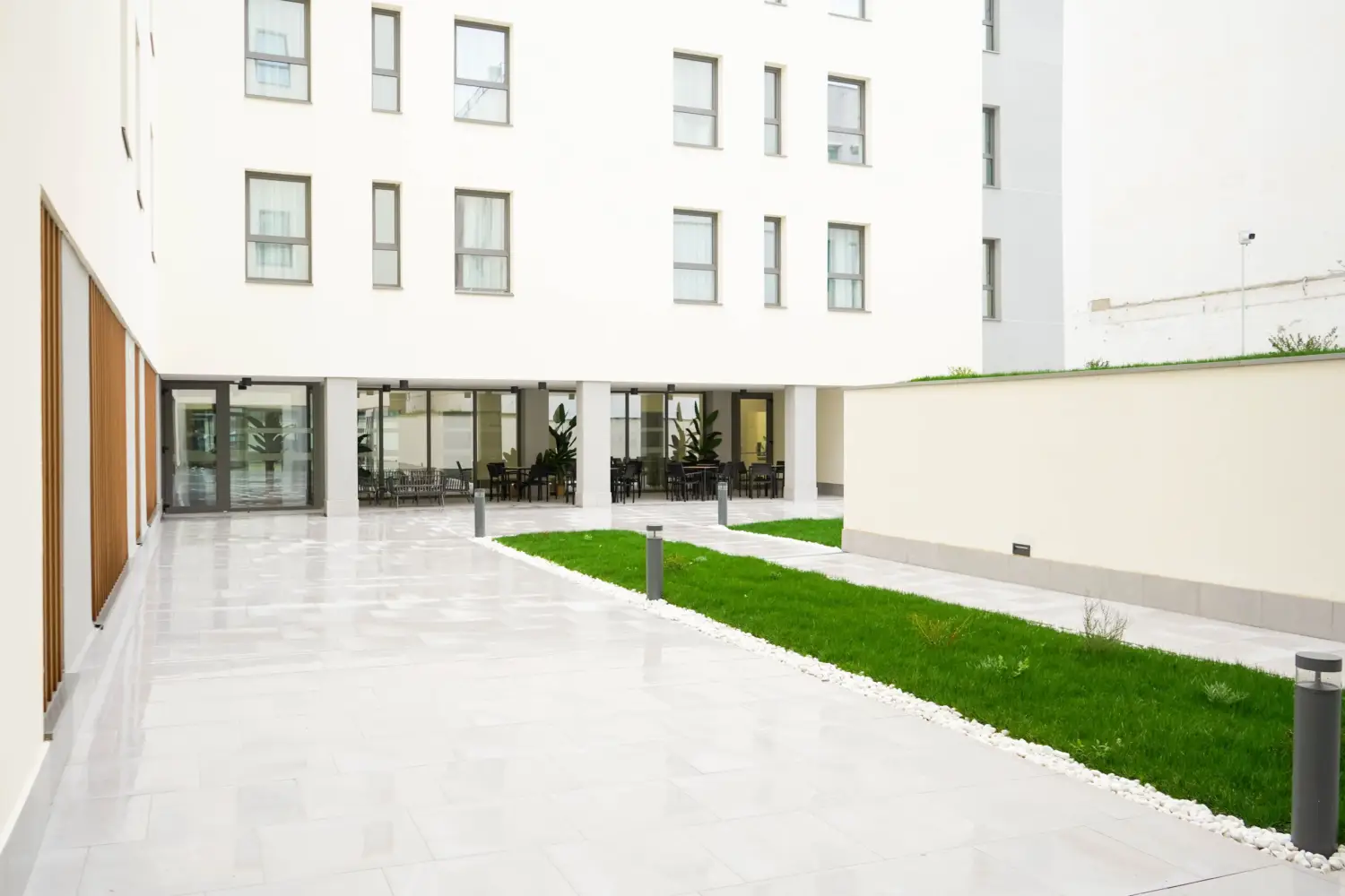 grupo-5-cian-madrid-fachada