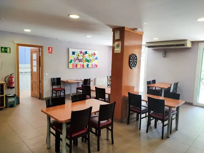 mimara-fontscaldes-residencia-de-mayores-salon