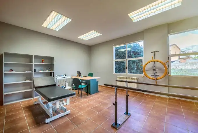 mimara mombeltran residencia de mayores consultorio