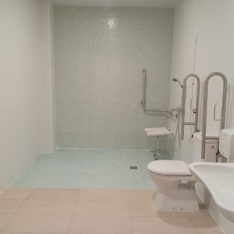 mimara-camas-los-naranjos-residencia-de-mayores-wc