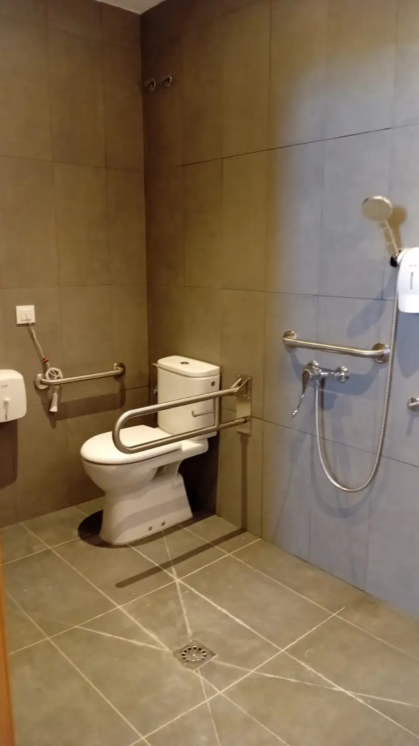 Mimara El Viso – Residencia de Mayores WC