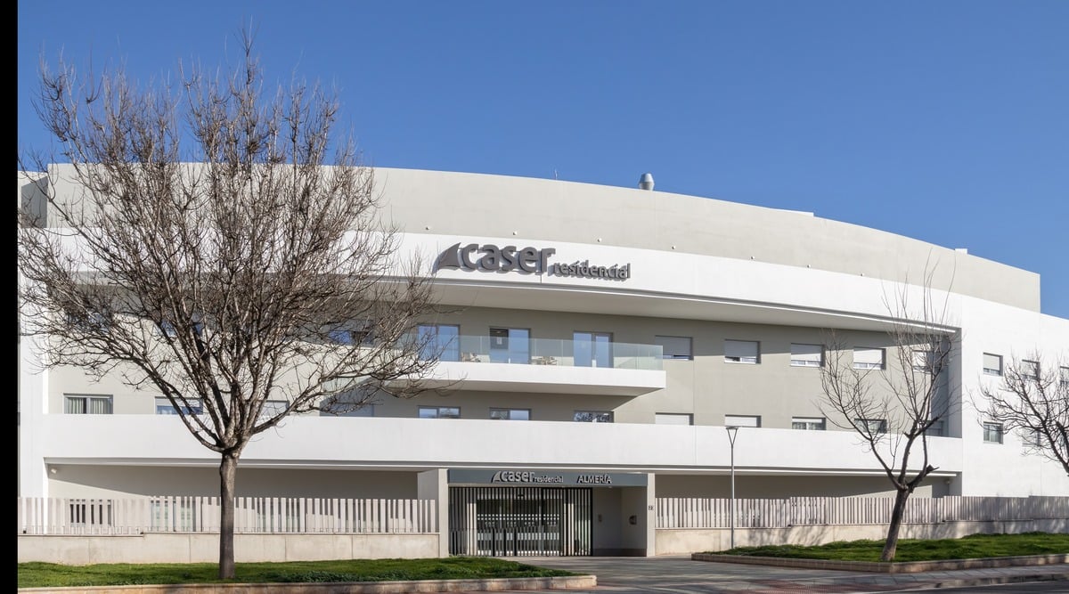 Caser Residencial Almería Fachada